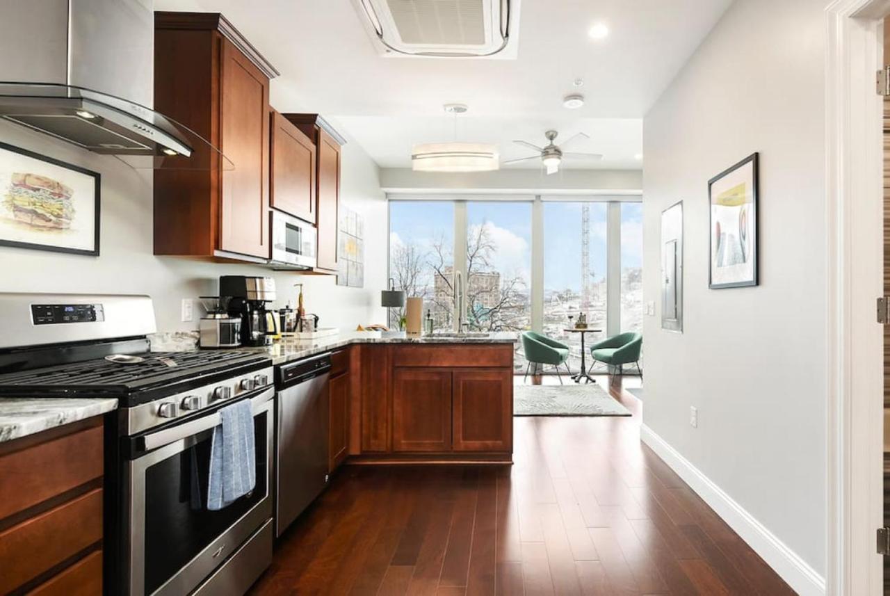 Hostwise Stays - The Washington At Chatham - Free Parking, Private Gym, Skyline Views! Pittsburgh Extérieur photo