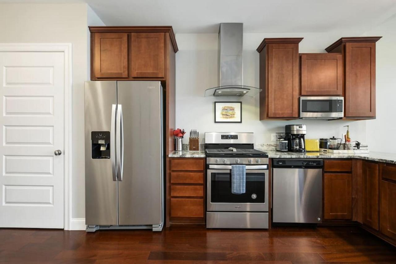 Hostwise Stays - The Washington At Chatham - Free Parking, Private Gym, Skyline Views! Pittsburgh Extérieur photo